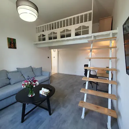 Frida-podwale-balcony-free-parking-wifi