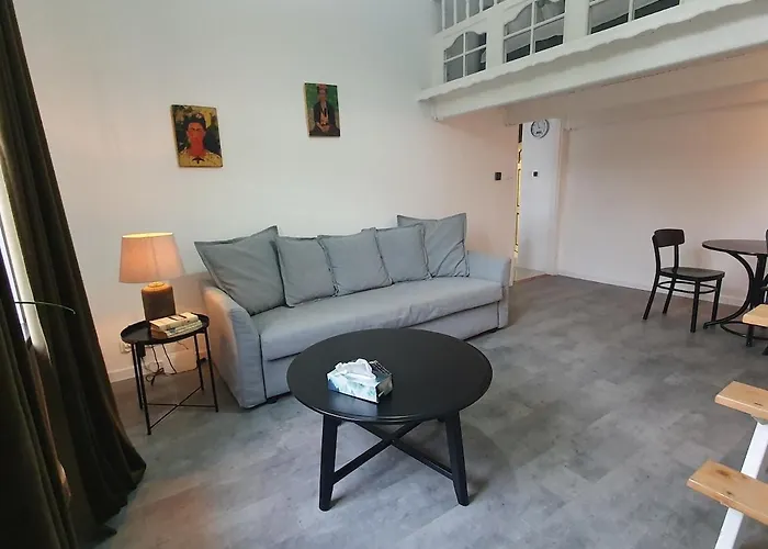 Frida-podwale-balcony-free-parking-wifi Wroclaw