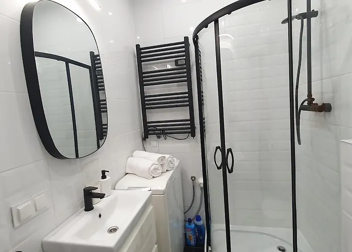 Frida-podwale-balcony-free-parking-wifi Wroclaw