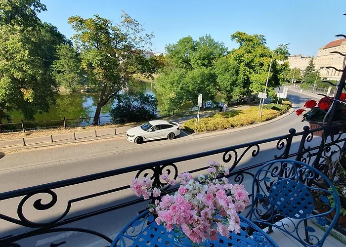 Frida-podwale-balcony-free-parking-wifi Wroclaw